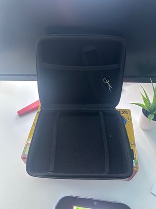 Nintendo 2DS Edición Super Mario + juegos