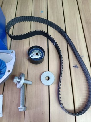 Kit Distribución SKF VKMC con Bomba Agua