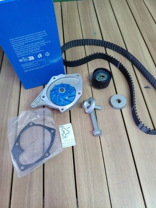 Kit Distribución SKF VKMC con Bomba Agua