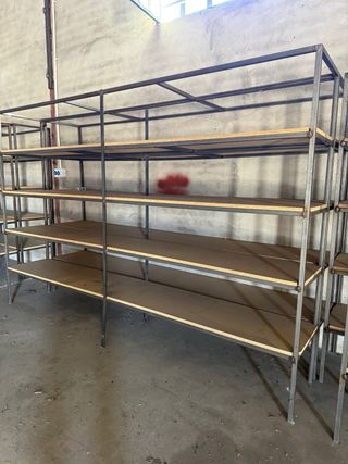 ESTANTERIA METALICA CON BALDAS DE MADERA INDUSTRIA
