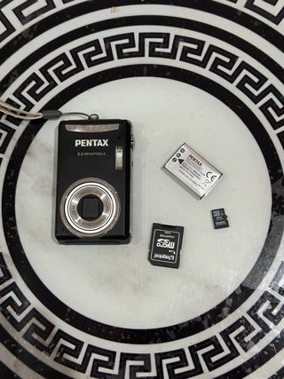 Cámara Pentax 8.0 Megapíxeles Zoom Óptico 5x