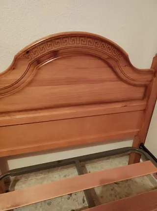 Cama 105 y mesilla