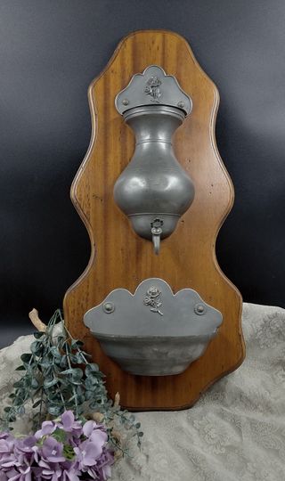 Fontana ornamentale in Peltro e Legno