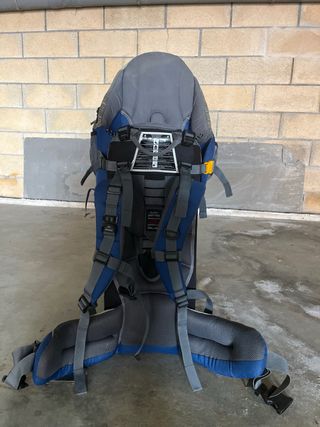 Mochila porteo montaña Deuter kid comfort III