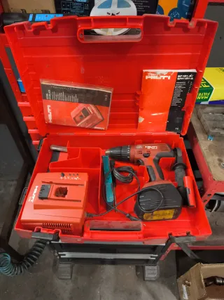 Taladro Hilti SF 181-A con cargador