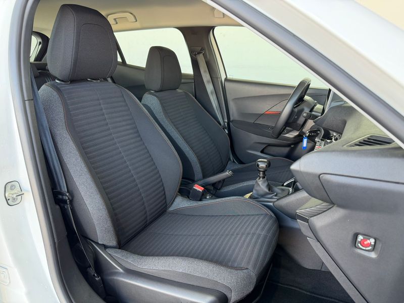 Peugeot 2008 2022, foto 16