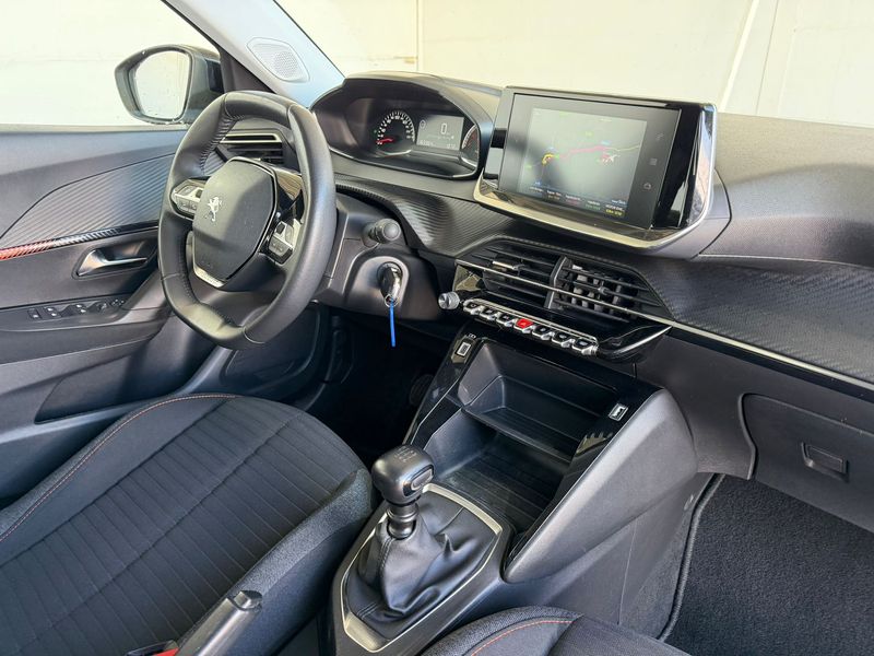 Peugeot 2008 2022, foto 17