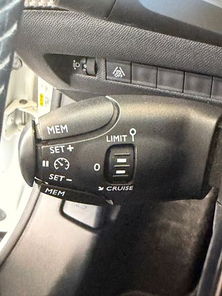 PEUGEOT 2008 ACTIVE 1.5BlueHDi 110CV MANUAL 5PT