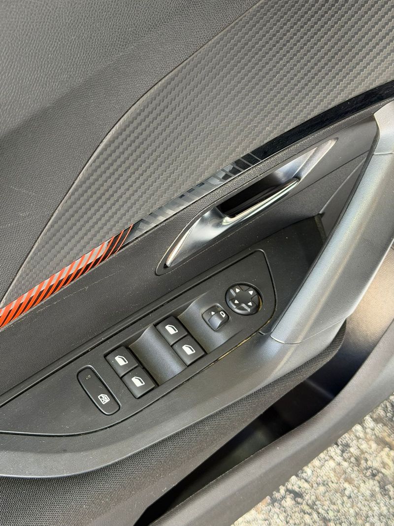 Peugeot 2008 2022, foto 22