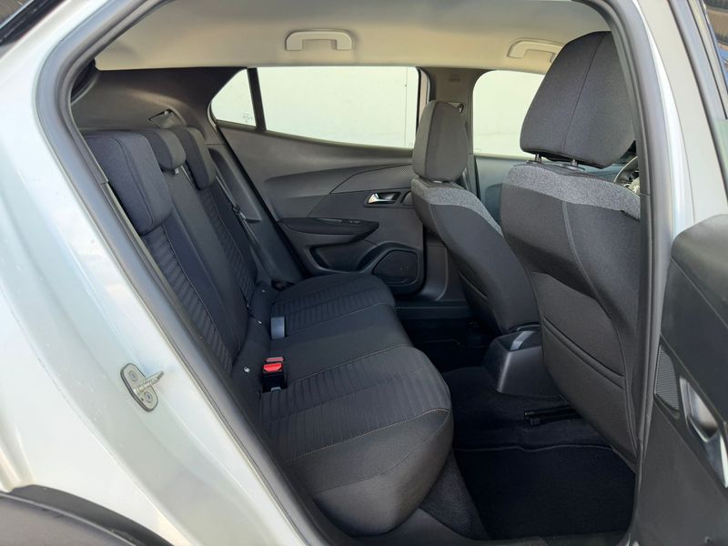 Peugeot 2008 2022, foto 34