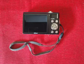 Nikon Coolpix S3000 Plata 12MP - Oferta