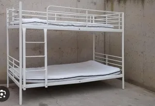 Litera metálica blanca tengo 10 unidades