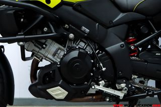 SUZUKI V-STROM 1000 XT