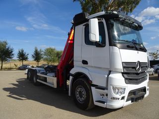 Mercedes ANTOS 25 36-CAMIONES GANCHO+GRUA