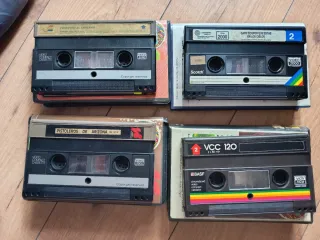 Lote 4 Películas Video 2000 .