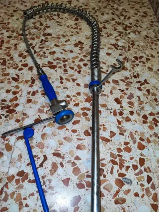 Grifo de cocina profesional con manguera