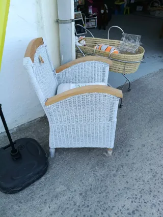 Sillón mimbre y madera restaurado