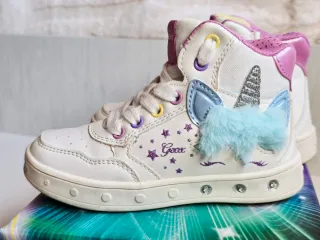 Zapatillas deportivas Geox unicornio. CON LUCES!