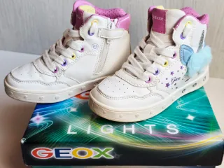 Zapatillas deportivas Geox unicornio. CON LUCES!