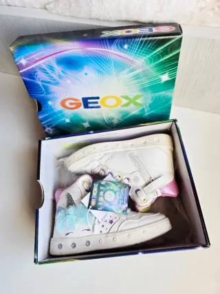 Zapatillas deportivas Geox unicornio. CON LUCES!