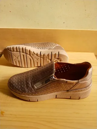 Zapatos NUEVOS Pikolinos Mujer Talla 40.