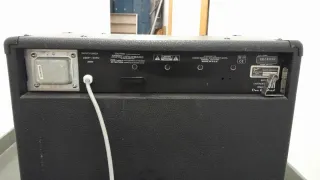 Amplificador Bajo Fender BXR300