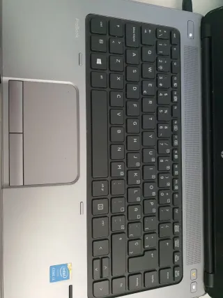 Portátil HP ProBook 460 i3