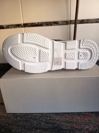 Zapatillas deportivas slip-on negras y blancas