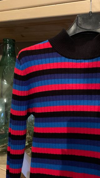 Maglioncino dolcevita a righe