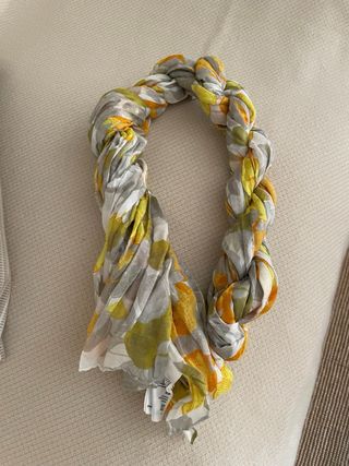 Pañuelo H&M estampado limones