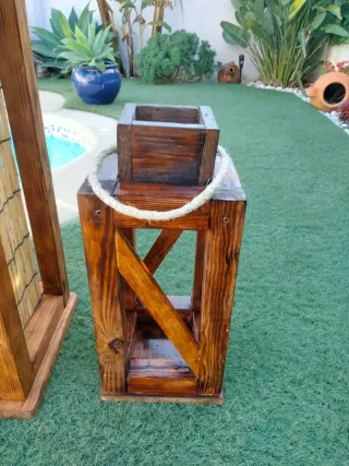 Candelabro chino de madera