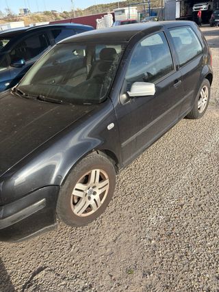 Volkswagen Golf 2003