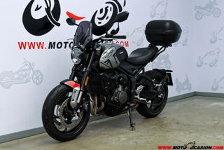 TRIUMPH TRIDENT 660 ¿A2?