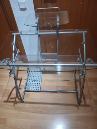 Mesa escritorio cristal con bandeja extraíble