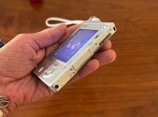 Sony Cyber-shot DSC-T1 Cámara Digital Y2K