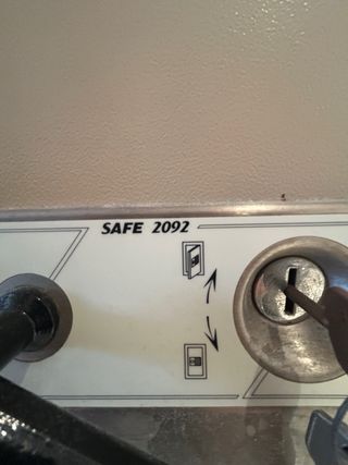 Caja Fuerte BTV EB-95 Seguridad