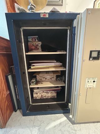 Caja Fuerte BTV EB-95 Seguridad