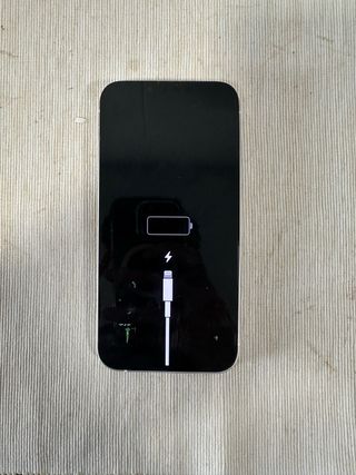 iPhone 13 Blanco para piezas