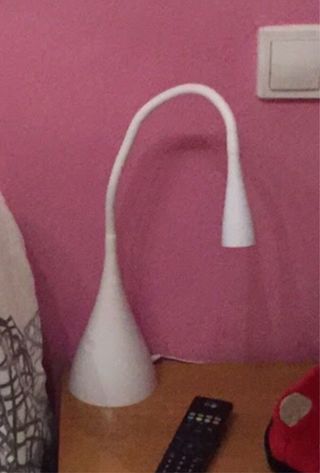 Lámpara mesita de noche