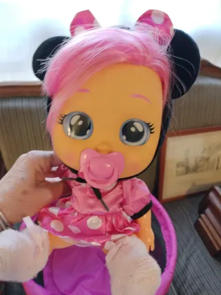 Bebé Llorón con corralito rosa