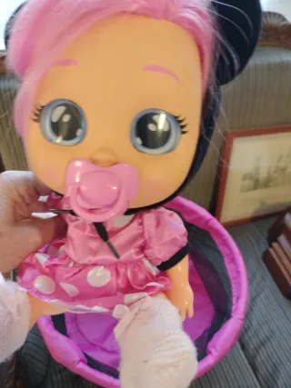 Bebé Llorón con corralito rosa