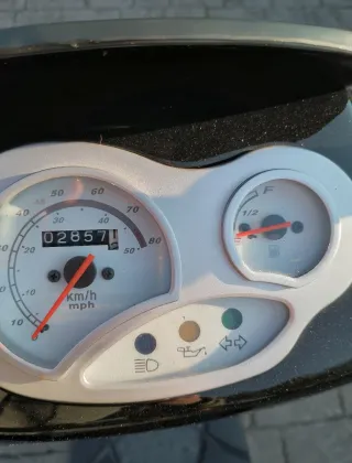 Moto Keeway Hurricane 50cc Negra/Gris