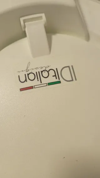 Lámpara LED con lupa y brazo extensible