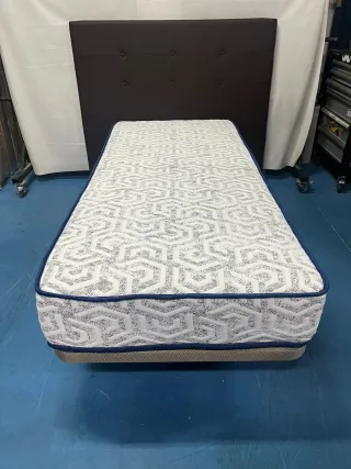 Base tapizada + Colchón 90x200