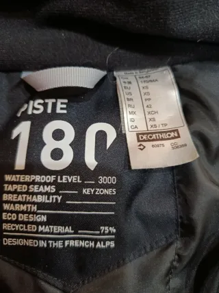 Anorak gris y azul marino