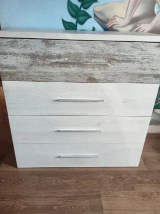 Cómoda 4 cajones madera y metal
