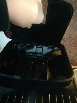 Cafetera Delonghi Magnifica EVO