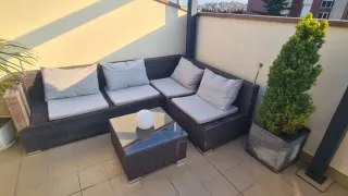 Mesa de jardín extensible + sofás jardín