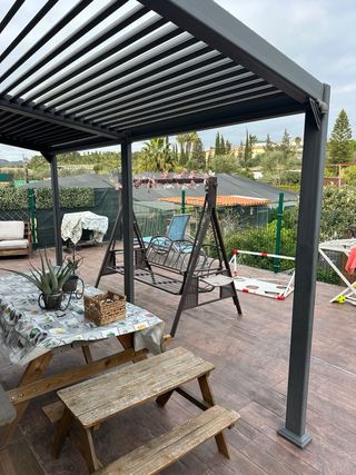 Pérgola aluminio gris antracita - 1 año uso