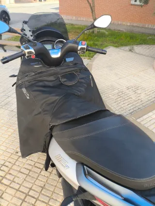 Piaggio MP3 300 HPE  Pocos kilómetros.